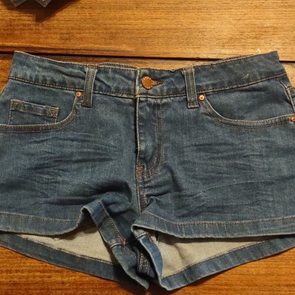 Forever 21, size 27, blue jeans